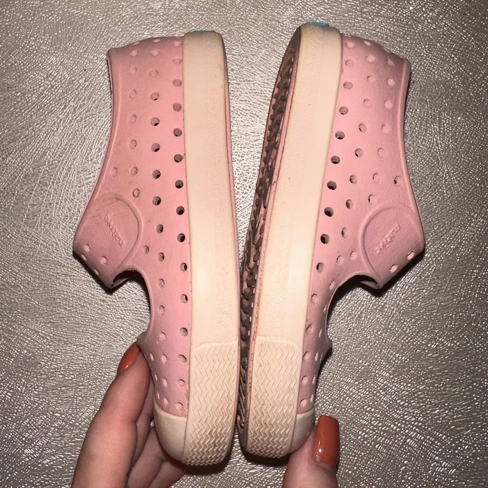 Native Pink and Cream Kids slip on Sneakers C6 play casual summer